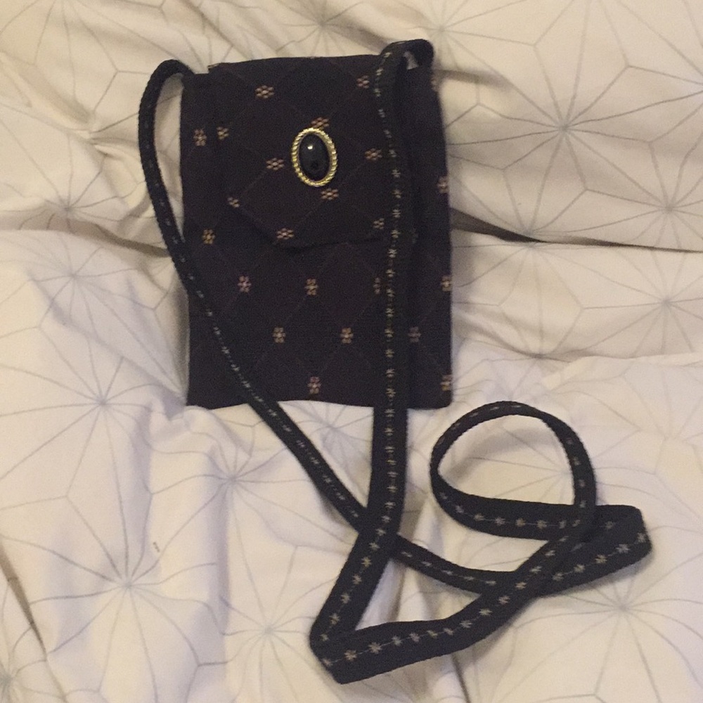 Lil crossbody pouch